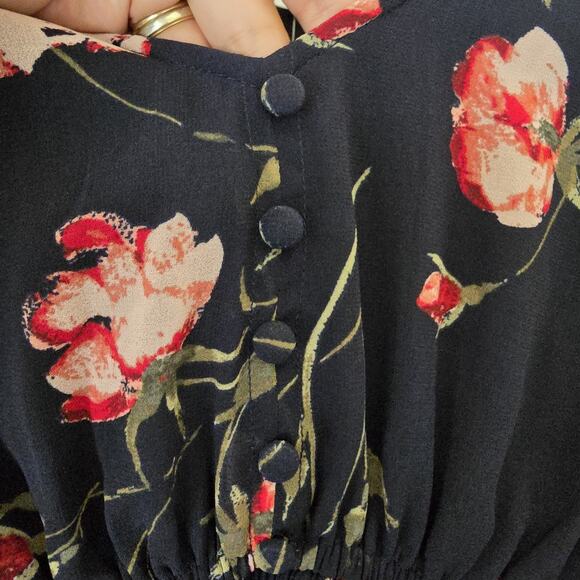 NWT Isabel Maternity Size Small Navy Floral Tunic Top Sheer Sleeves Buttons Chic - Picture 6 of 10